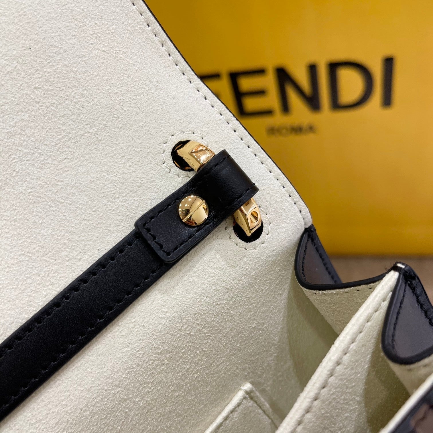 Fendi Kan U Small Bag - Image 5