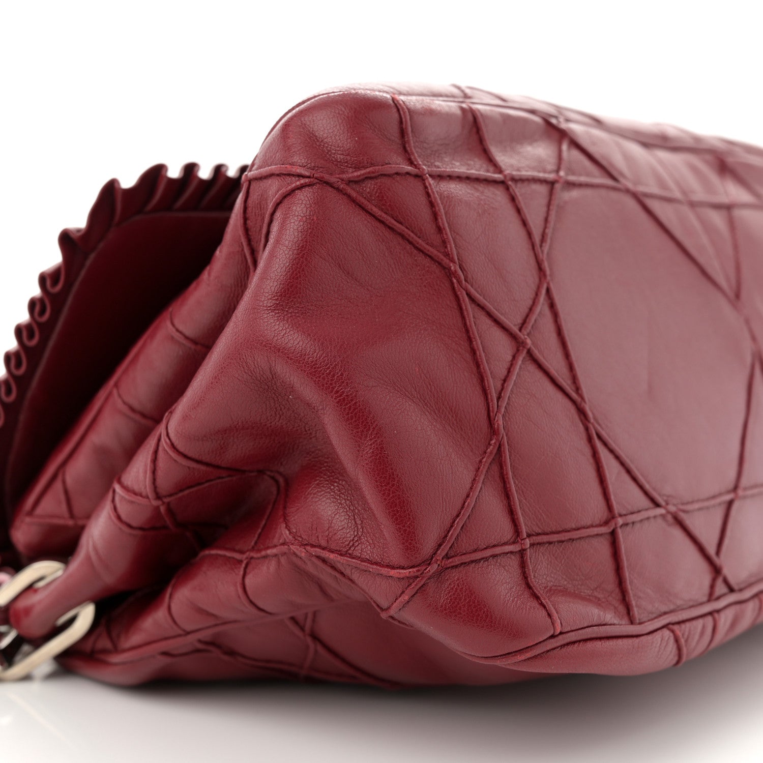 Lambskin Cannage Ruffle New Lock Flap Red - Image 10