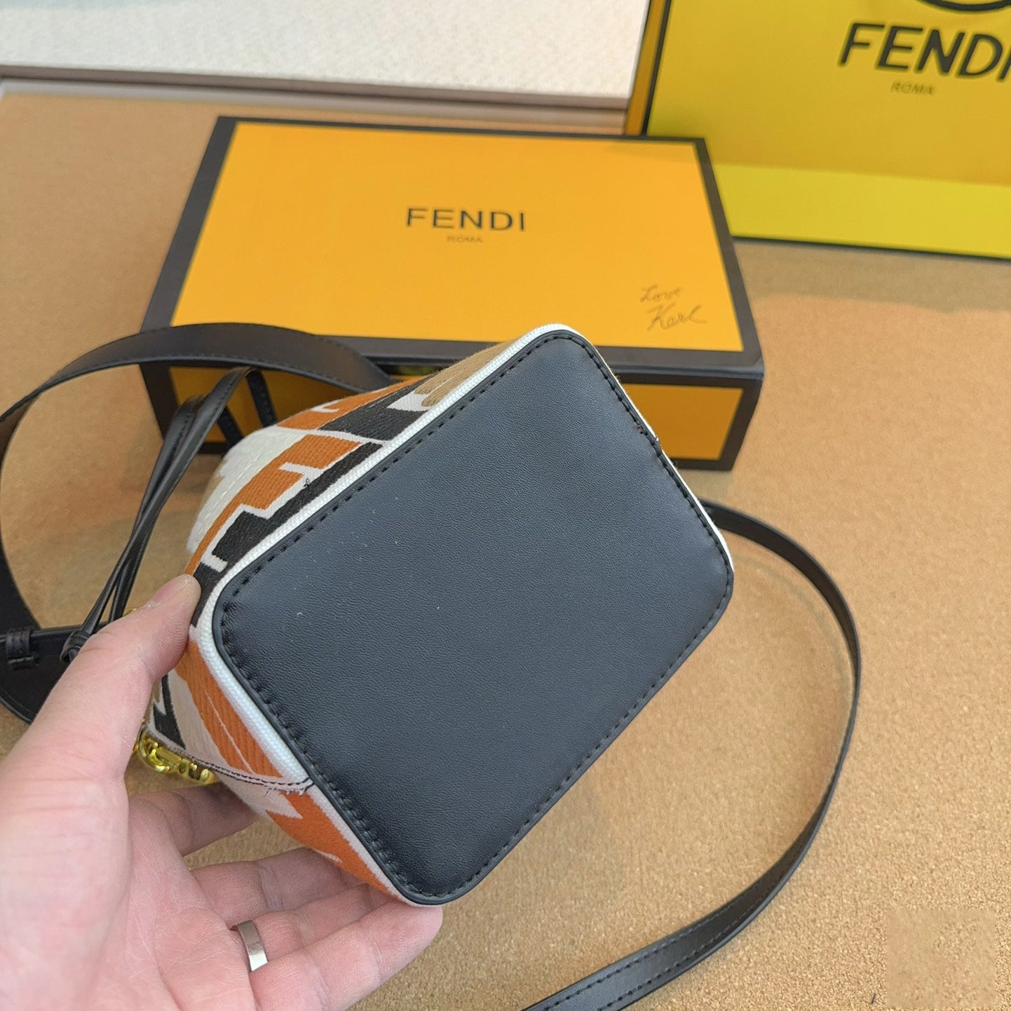 Fendi Mon Tresor - Image 7