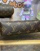 Louis Vuitton Cosmetic Pouch M47515 - Image 11