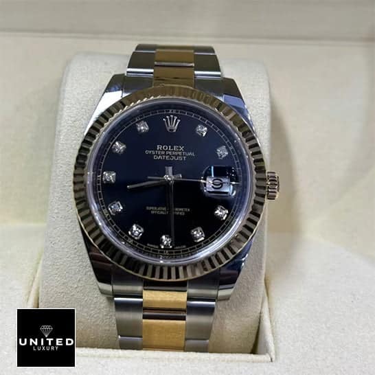 Rolex Datejust 126333-0005 Black Dial Signature Replica 1:1 rolex 126333 replica4 Rolex Datejust 126333-0005 Yellow Gold & Steel Fluted Bezel Black Dial Oyster Replica